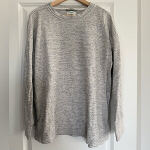 Aerie Grey Marled Light Weight Pull Over Size Small